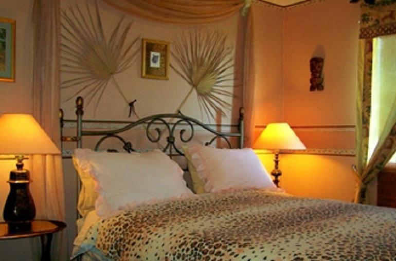 Bed and Breakfast Hemingway'S By The Sea Esquimalt Екстер'єр фото